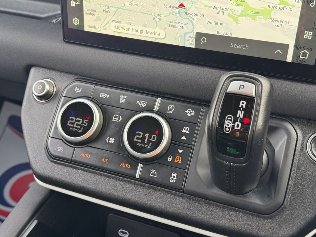 Used Land Rover Defender 2021 for sale - 76654820: Photo 24