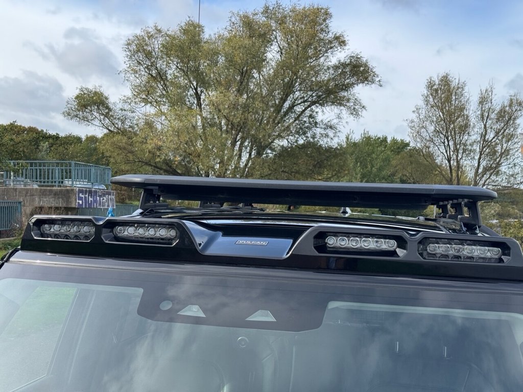 Used Land Rover Defender 2021 for sale - 76654820: Photo 4