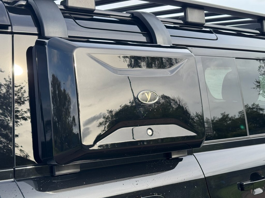 Used Land Rover Defender 2021 for sale - 76654820: Photo 7