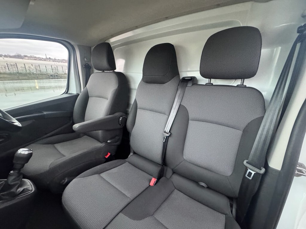 Used Renault Trafic 2023 for sale - 77821533: Photo 32