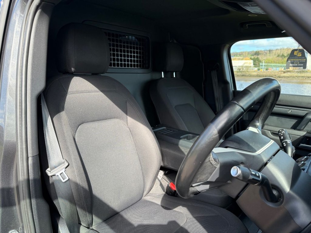 Used Land Rover Defender 2024 for sale - 78097021: Photo 11