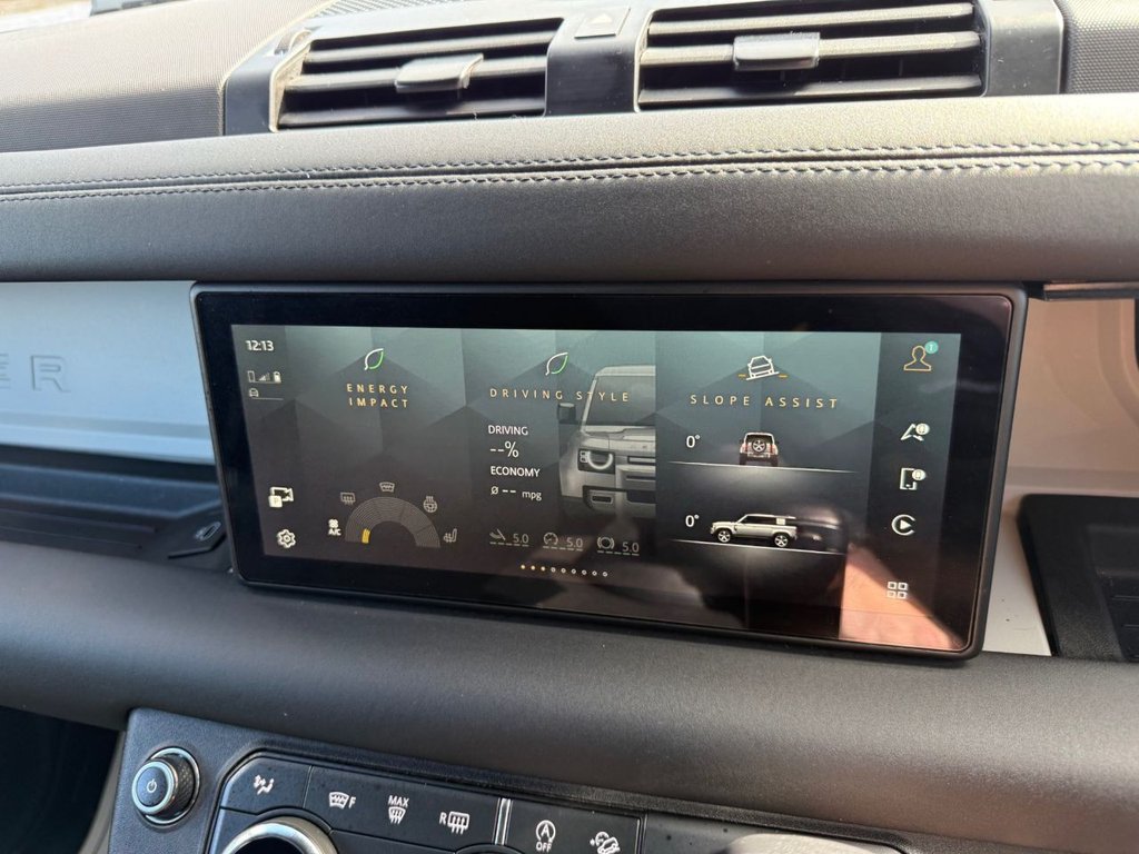 Used Land Rover Defender 2024 for sale - 78097021: Photo 17