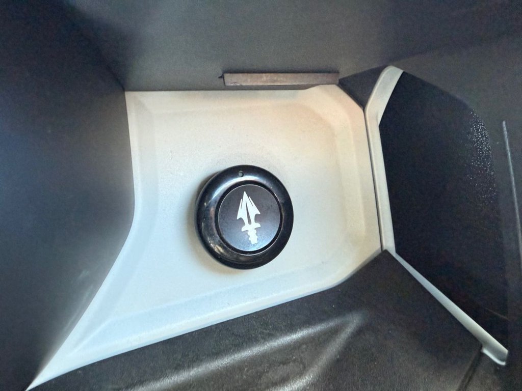 Used Land Rover Defender 2024 for sale - 78097021: Photo 27