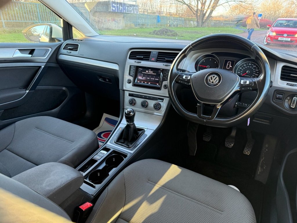 Used Volkswagen Golf 2015 for sale - 77187923: Photo 24