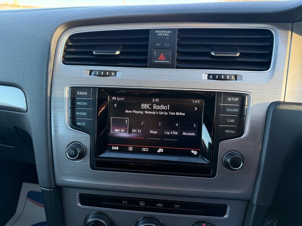 Used Volkswagen Golf 2015 for sale - 77187923: Photo 9