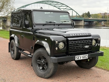Used Land Rover Defender 2014 for sale - 77383526: Photo