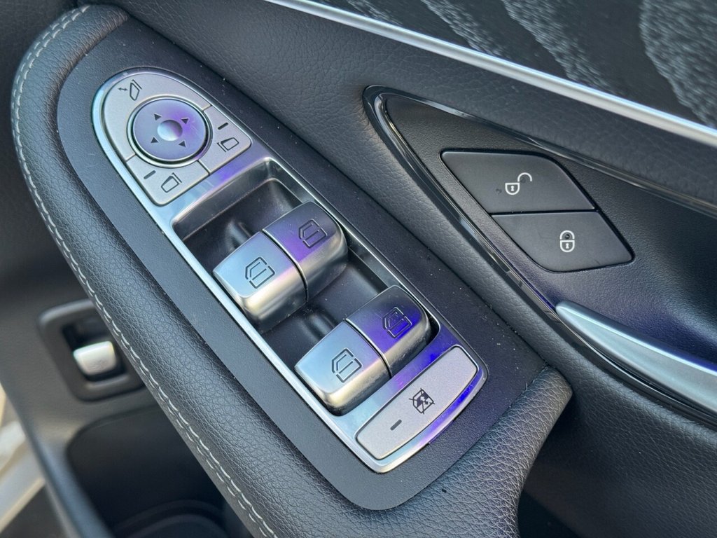 Used Mercedes-Benz GLC 2019 for sale - 76797885: Photo 19