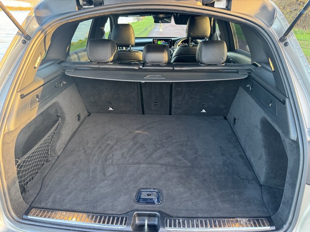 Used Mercedes-Benz GLC 2019 for sale - 76797885: Photo 7