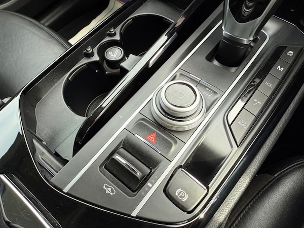 Used Maserati Levante 2017 for sale - 76235329: Photo 22