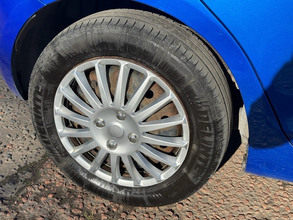 Used Suzuki Swift 2013 for sale - 77792449: Photo 8