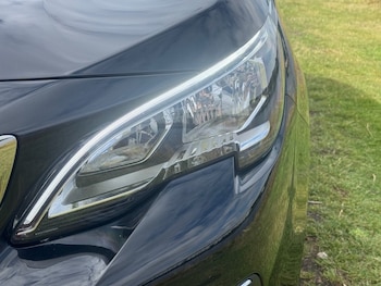 Used Peugeot 3008 2017 for sale - 79607870: Photo