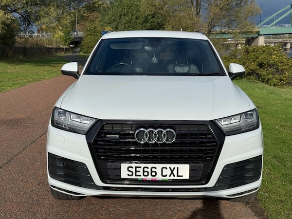 Used Audi Q7 2017 for sale - 76223155: Photo 2