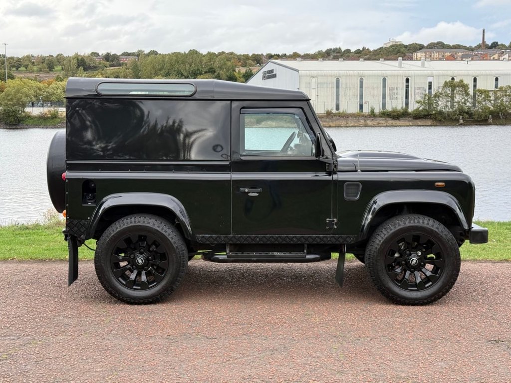 Used Land Rover Defender 2009 for sale - 76496083: Photo 3