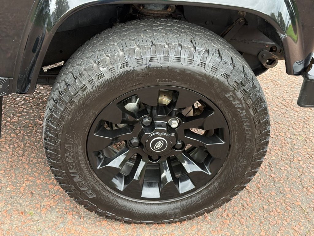 Used Land Rover Defender 2009 for sale - 76496083: Photo 9