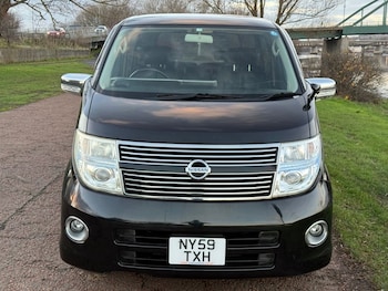 Used Nissan Elgrand 2025 for sale - 76910134: Photo