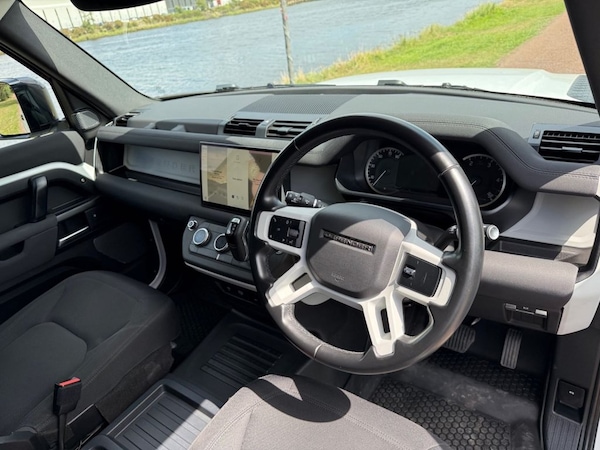 Used Land Rover Defender 2022 for sale - 75194117: Photo 10