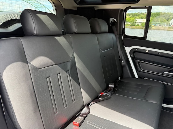 Used Land Rover Defender 2022 for sale - 75194117: Photo 13