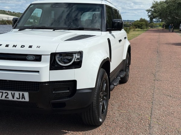 Used Land Rover Defender 2022 for sale - 75194117: Photo 32