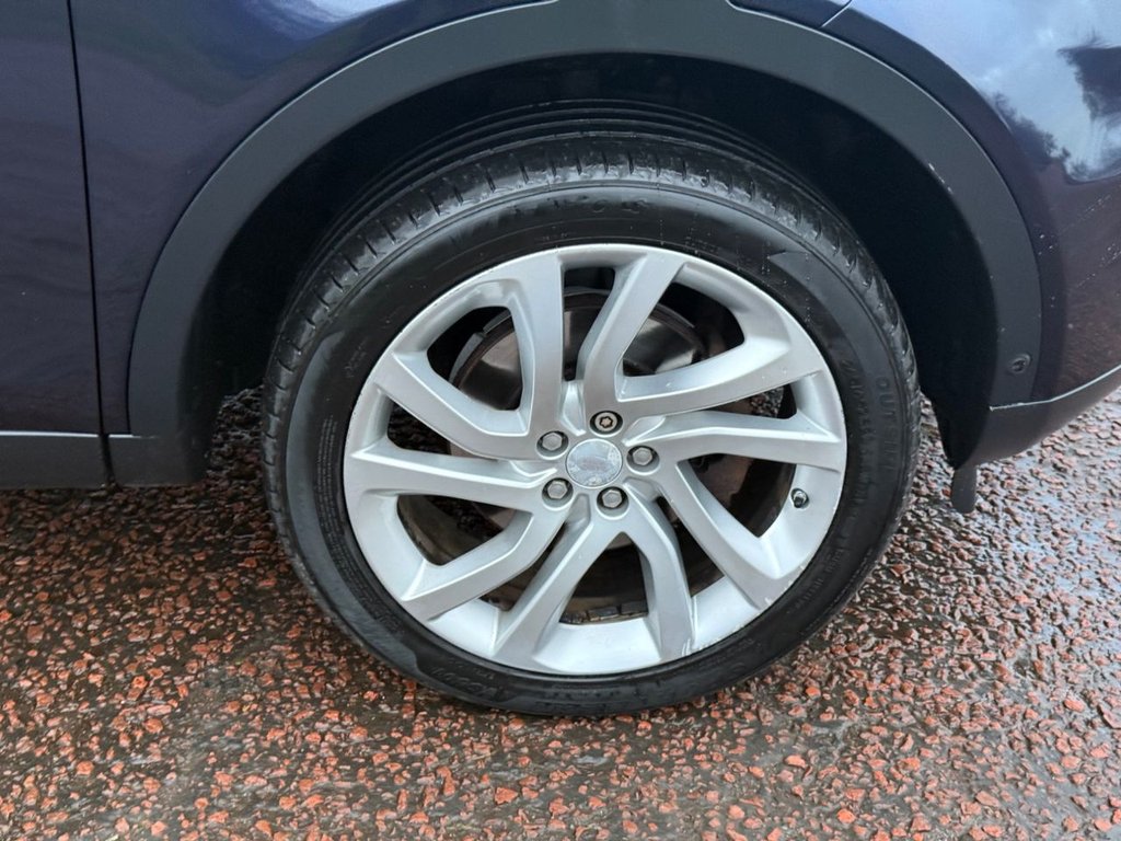 Used Land Rover Discovery Sport 2015 for sale - 77249808: Photo 8