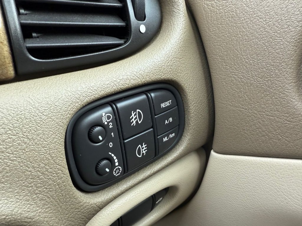 Used Jaguar S-Type 2004 for sale - 76527102: Photo 23