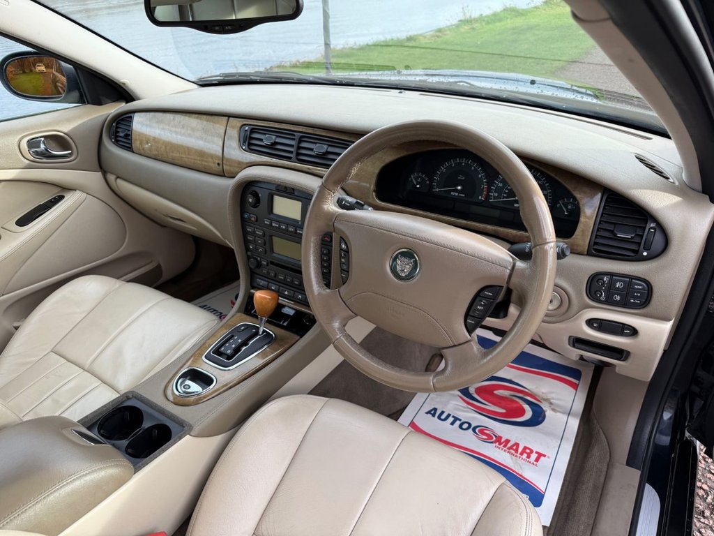 Used Jaguar S-Type 2004 for sale - 76527102: Photo 9