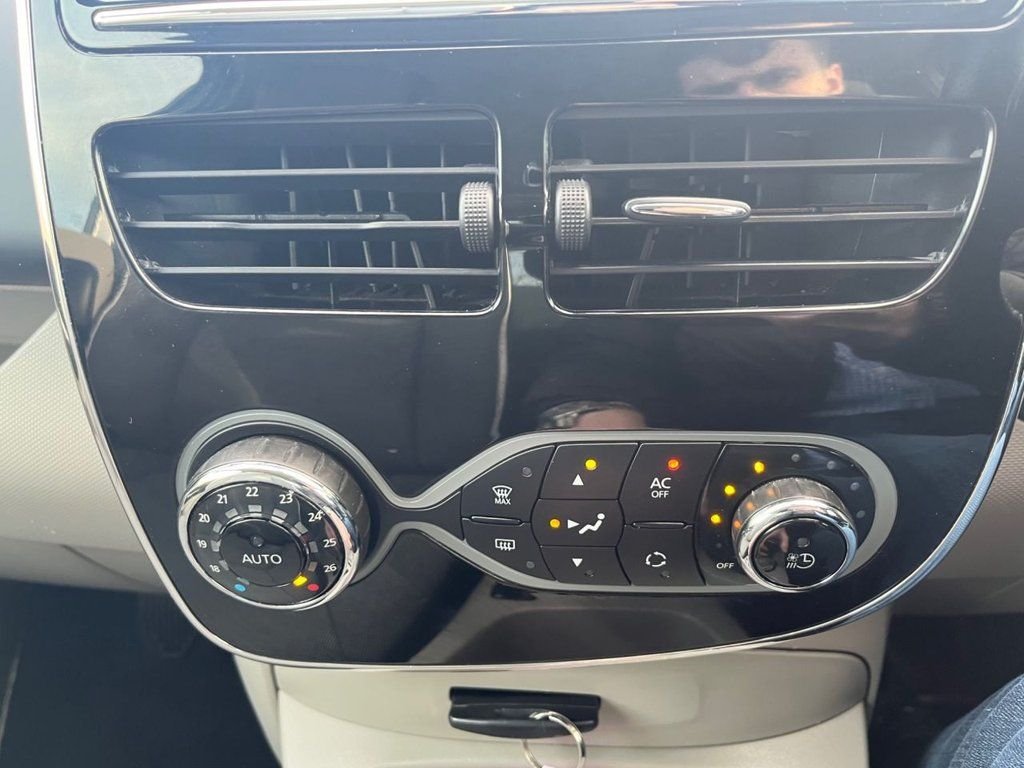 Used Renault Zoe 2015 for sale - 78134325: Photo 18