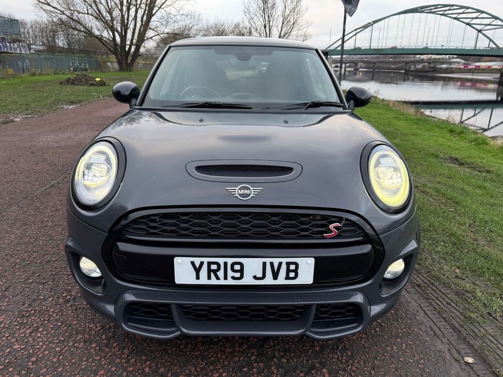 Used MINI Hatch 2019 for sale - 77056395: Photo 2