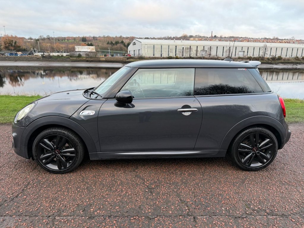 Used MINI Hatch 2019 for sale - 77056395: Photo 21