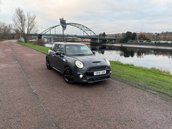 Used MINI Hatch 2019 for sale - 77056395: Photo