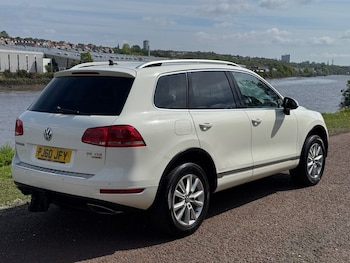 Used Volkswagen Touareg 2011 for sale - 78468441: Photo