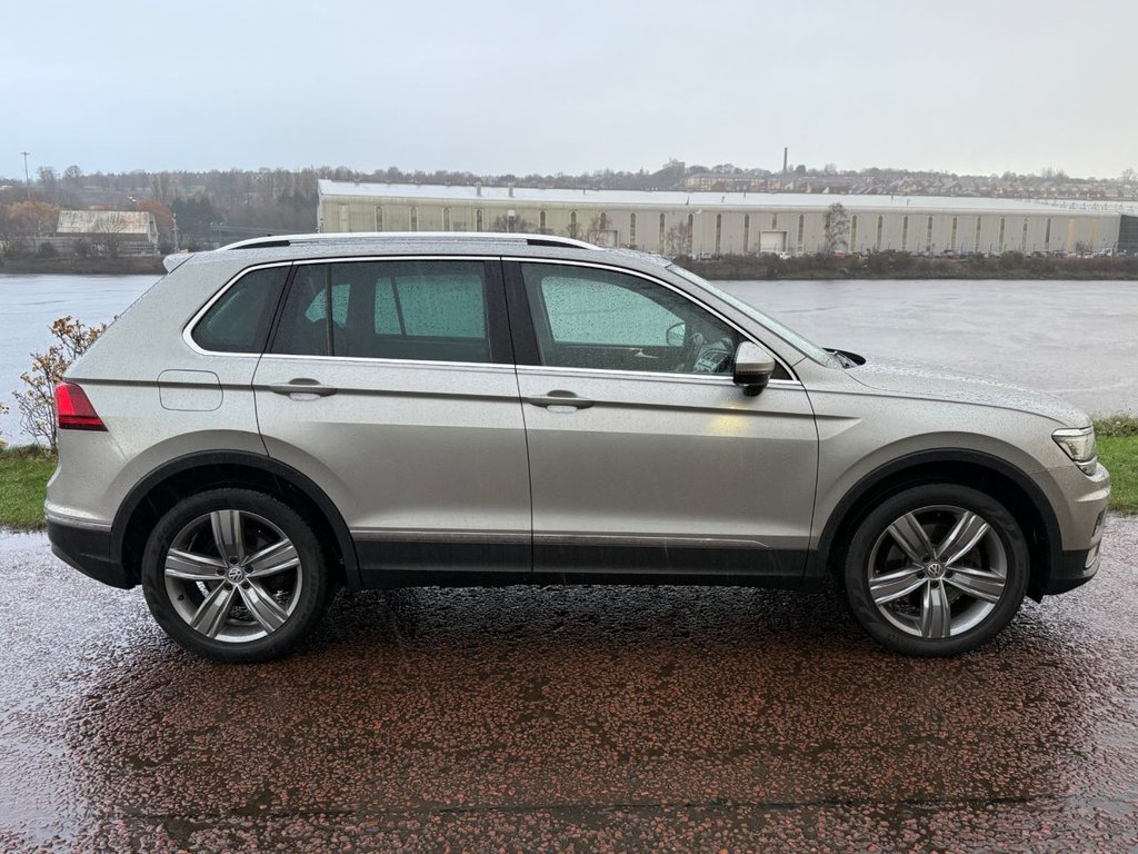 Used Volkswagen Tiguan 2017 for sale - 76900825: Photo 3
