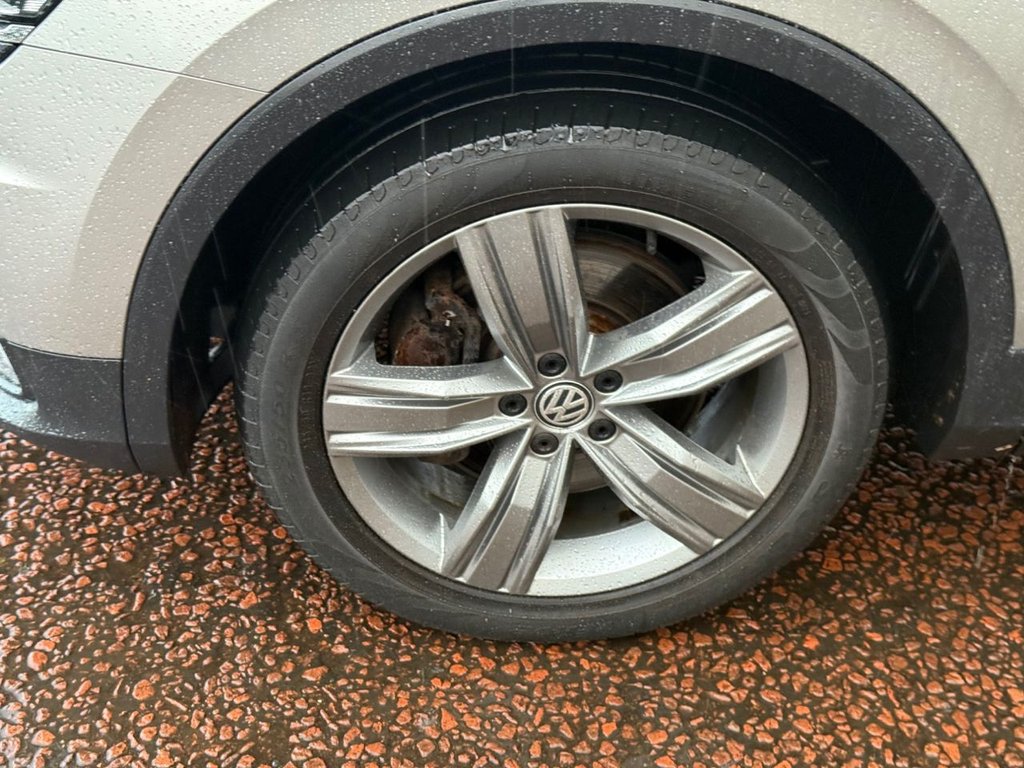 Used Volkswagen Tiguan 2017 for sale - 76900825: Photo 35