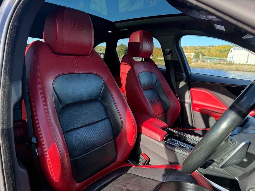 Used Jaguar F-Pace 2016 for sale - 76380033: Photo 11