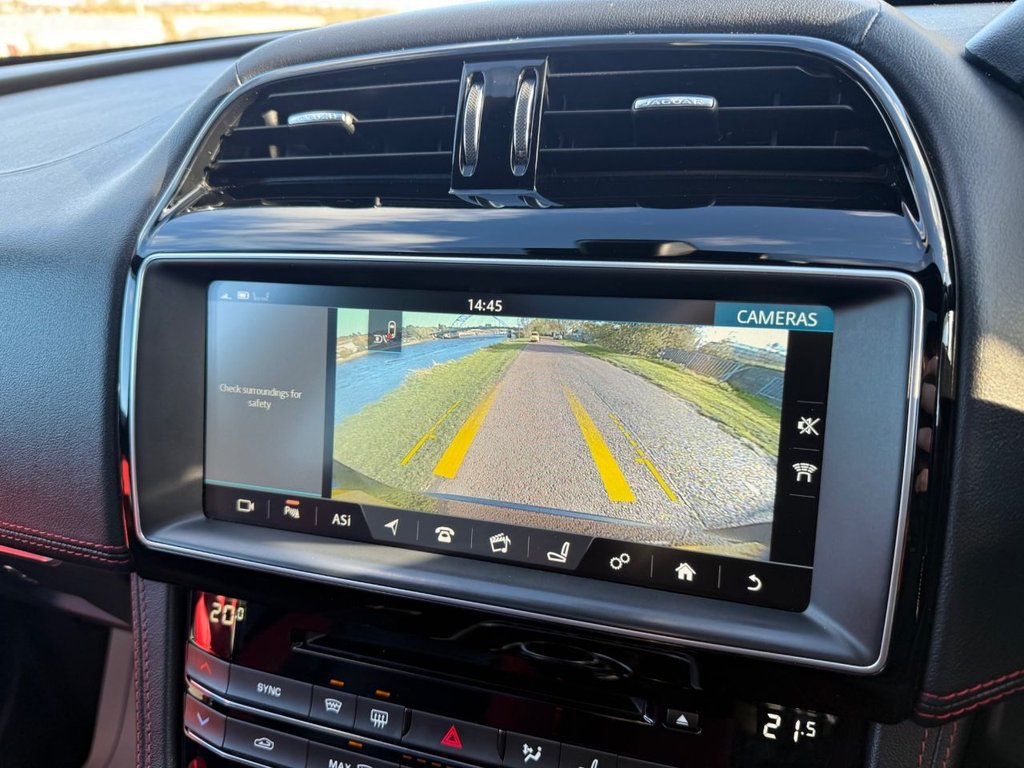 Used Jaguar F-Pace 2016 for sale - 76380033: Photo 17