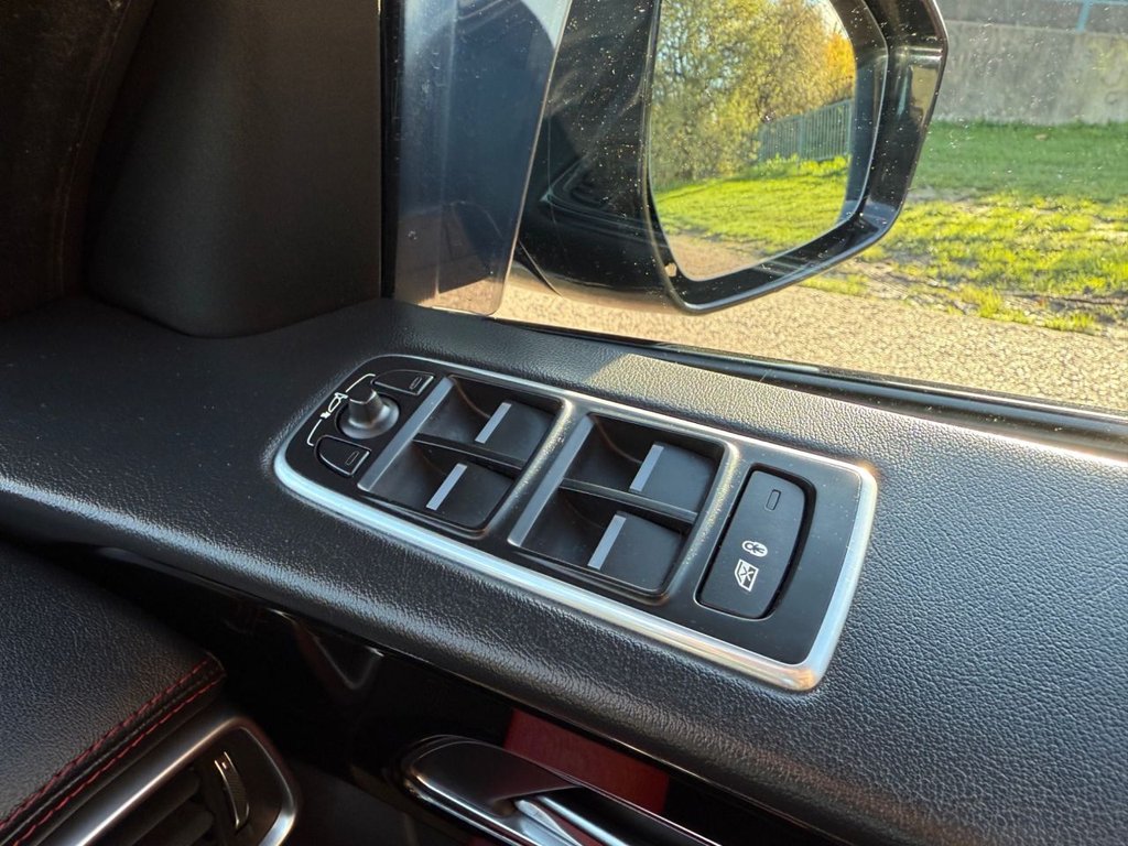 Used Jaguar F-Pace 2016 for sale - 76380033: Photo 27