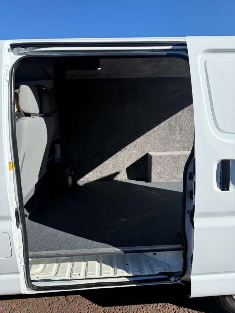 Used Toyota HiAce 2008 for sale - 76028927: Photo 24