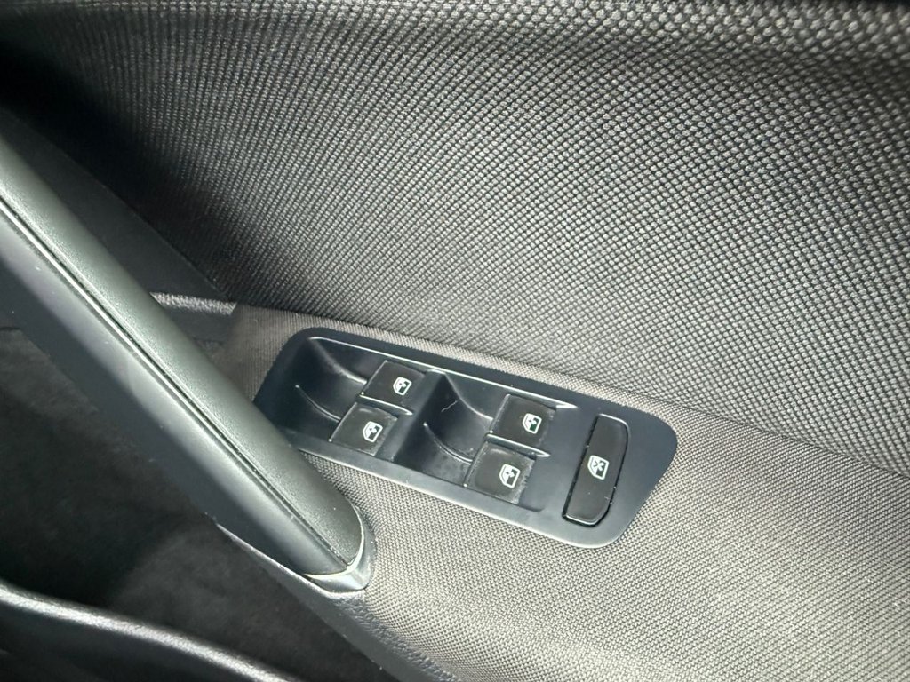 Used Volkswagen Golf 2017 for sale - 76323753: Photo 29