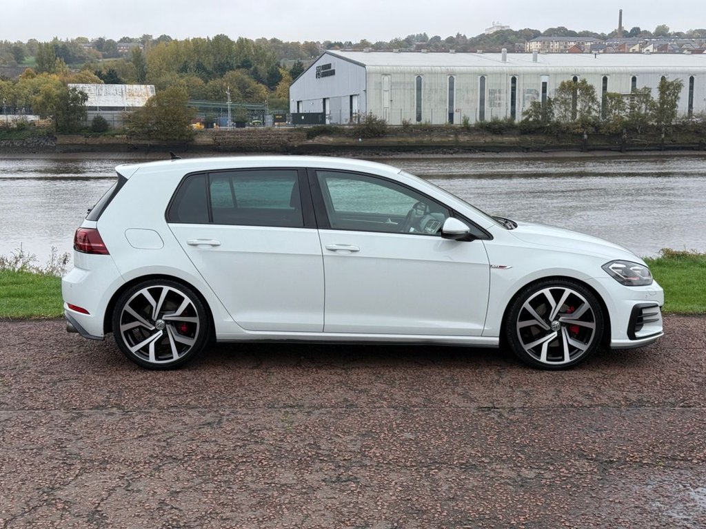 Used Volkswagen Golf 2017 for sale - 76323753: Photo 3