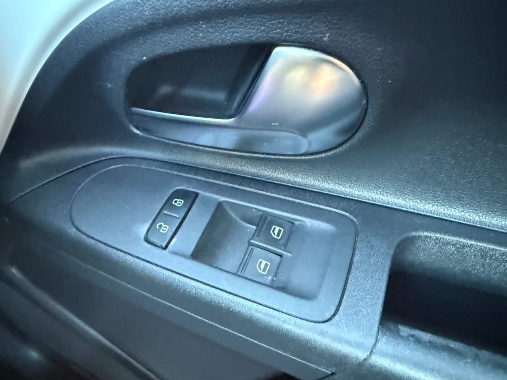 Used Volkswagen up! 2017 for sale - 77096400: Photo 22