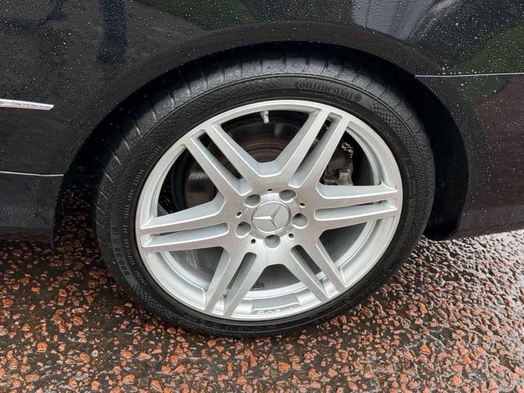 Used Mercedes-Benz E Class 2011 for sale - 77582991: Photo 35