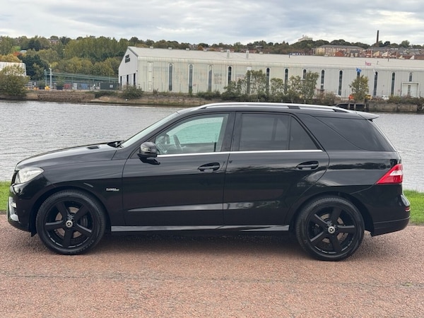 Used Mercedes-Benz M-Class 2012 for sale - 76203190: Photo 26
