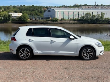 Used Volkswagen Golf 2019 for sale - 78758035: Photo