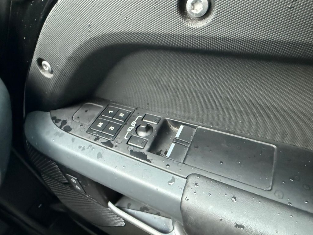 Used Land Rover Defender 2024 for sale - 77703899: Photo 26