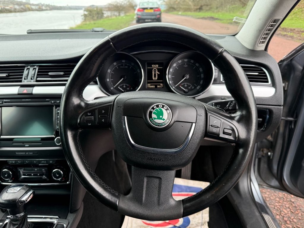 Used Skoda Superb 2011 for sale - 77780851: Photo 15