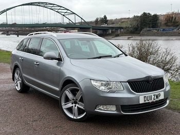2011 (11) - 3.6 V6 Elegance Estate 5dr Petrol DSG 4WD Euro 5 (260 ps)