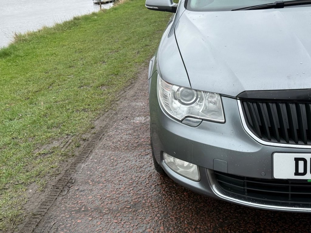 Used Skoda Superb 2011 for sale - 77780851: Photo 32