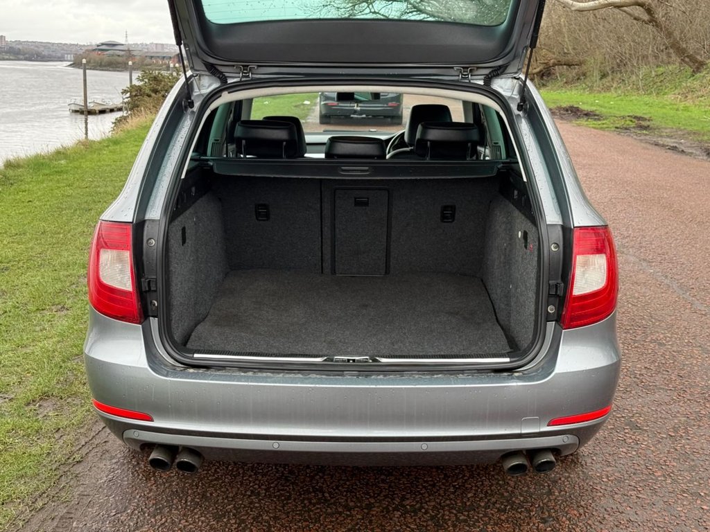 Used Skoda Superb 2011 for sale - 77780851: Photo 6