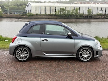 Used Abarth 695 2017 for sale - 78631353: Photo