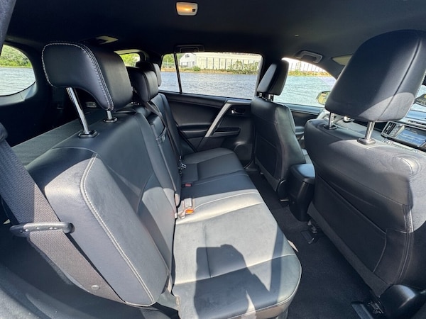 Used Toyota RAV4 2018 for sale - 75047337: Photo 13