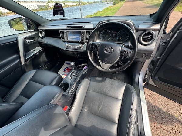 Used Toyota RAV4 2018 for sale - 75047337: Photo 17